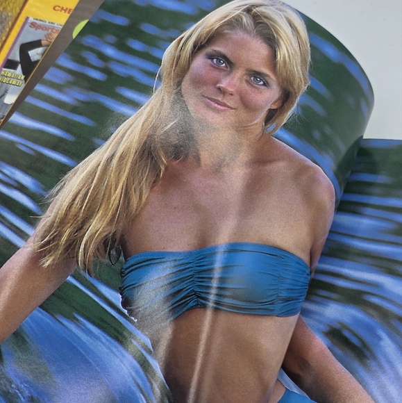 Vintage 1996 Sports Illustrated Magazine The Best of The Swimsuit Supermodels - Picture 7 of 10
